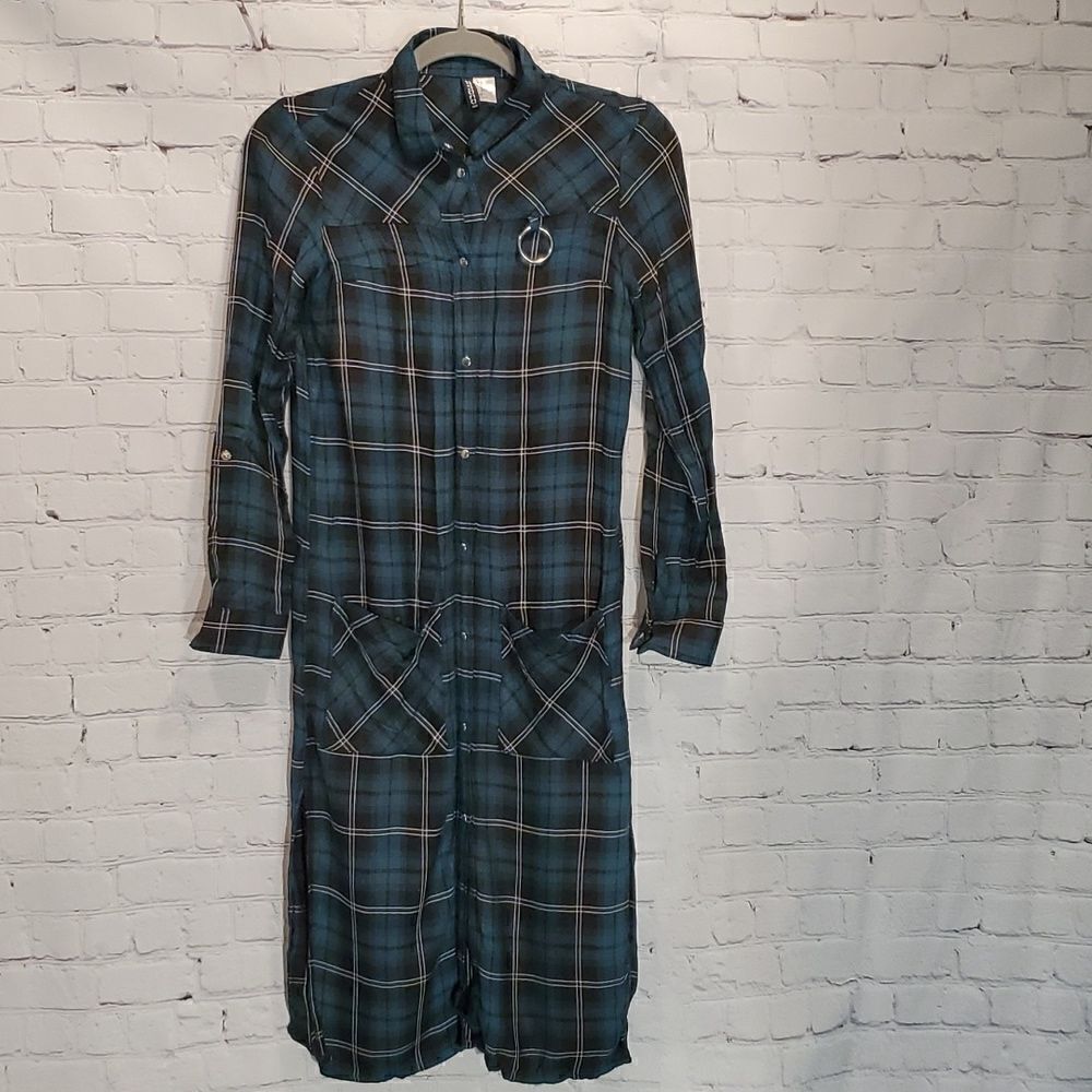 Divided H&M green and black plaid button dress